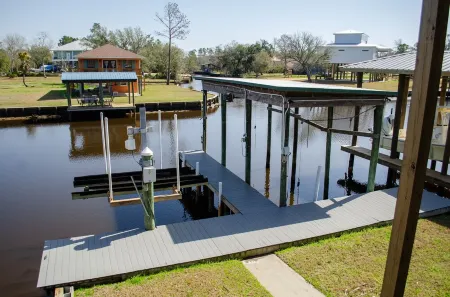 The Bay Getaway-Boat Dock and Launch