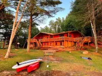 Stunning, Cozy Lake House with 680 feet of shoreline