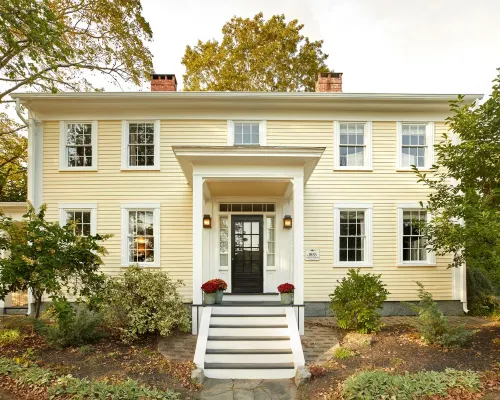 Historic Charm with modern amenities in Exeter, NH. 3 Bedrooms & Walk to town 엑세터 호텔