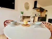 D-DAY SUITES:Terra 25m²/City center/2min walk to train station / 20min to Utah Beach Hotels in Carentan