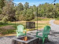 2 bed, 2 bath Modern Rustic barndominium. The Old Homeplace