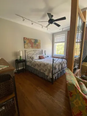 Riverwalk Falls-lovely one bedroom condo
