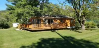 New Lakeside Cottage 5 minutes from great hiking with large deck and lake view