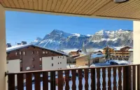 RENOVATED VILLAGE CENTER BRIGHT BALCONY MOUNTAIN VIEW