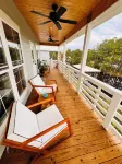 “THE BAY STAY”  3BR - 2BA Canal Home with Boat Pier, Fish Off Dock, Cart to Town