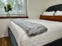 Charming Cabin• steps from the beloved R&R Cafe Hotels in Black Forest