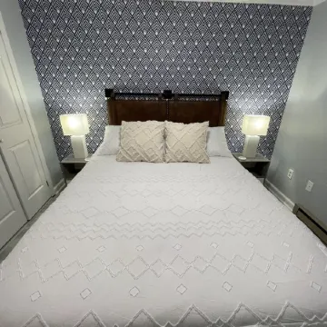 Top floor Ski-in/Ski-out 1 br at Snowshoe Mountain Lodge w/ NEW private balcony!