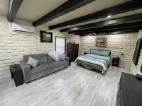 The Mockingbird Inn