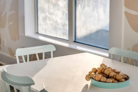 6 BR 5 baths private heated pool  Games 1 minute to beach Sleeps 2-19