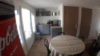 Small farmhouse 150m from the beach - Bétahon - 2 to 4 people