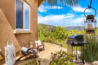 Private Casita close to beaches & hiking 레우카디아 오크스 공원 주변 호텔