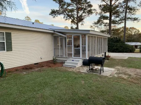Alabama cabin located in the National Forest, ATV Park, and Beaches!!!