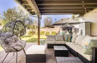 Central Scottsdale Desert Oasis family home