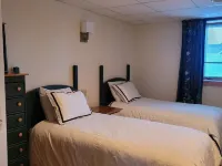 Ski in/Ski out 2 Bedroom Directly on Grammy Jay Run Hotels in Jay
