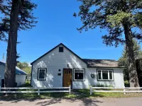 The Station - Your ideal Glacier National Park basecamp!