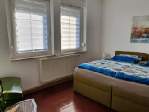 Vacation apartment in Cottbus-Klein Ströbitz near the bathing lake コトブスのホテル