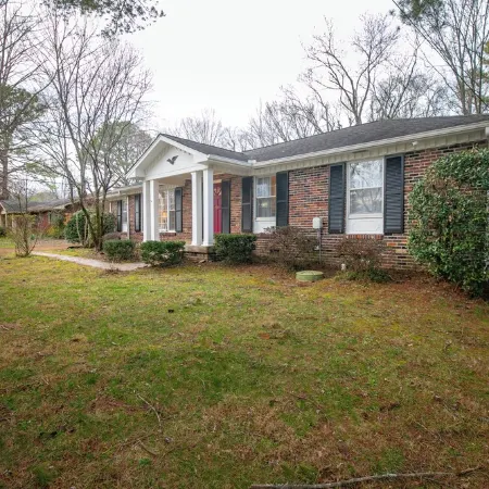 5Br Franklin Retreat w/ Private Studio & Big Yard