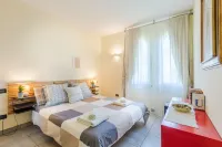 Apartment "Light Bleu" with pool, Villa Gabriella