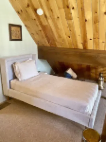 Historic A-Frame Panoramic Red Rock Views!