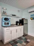 Slice of Paradise: Tropical Studio in Downtown Historical River District