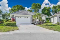 The Sandollar House Hotels in Lely Resort