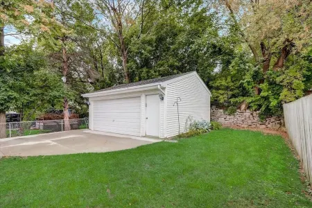 Modern 3 BR Minutes to WI Statefair, MKE Zoo, Brewers, & Hospital