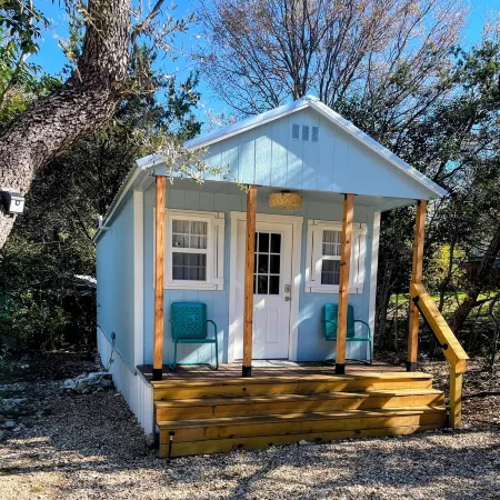 Fox Kit Cabin