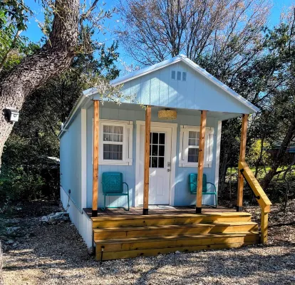 Fox Kit Cabin