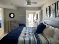 Cozy & Cheerful Oceanfront 2-bedroom condo w/ pool