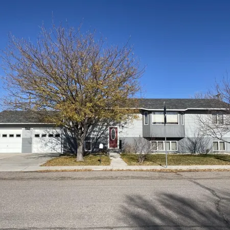 Montana Home close to golfing, fishing, skiing, hiking, hunting and downtown