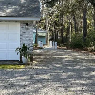 Tranquil Private Home, Heart of Inlet, easy walk to Marshwalk and Restaurants