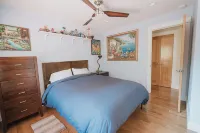 Serene Vineyard Chateau with Pool, Hot Tub, BBQ Các khách sạn gần Limekiln State Park