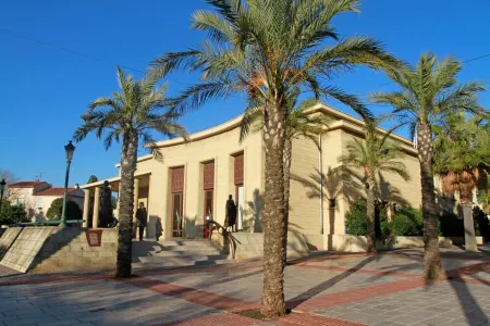 Très Beau T2 Neuf, Calme, Terrasse, au Cœur de Sanary + box Fermé en Sous-sol