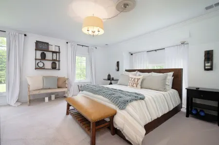 Cozy Farmhouse in Greenville, DE