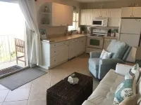 Amazing one bedroom direct ocean front condo with beautiful view of the ocean!