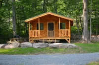 Maple Leaf Charming Log Cabin in the Woods