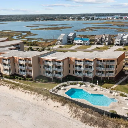 Pelicans Retreat, Oceanfront, Outstanding views, Spacious, Beachfront, Pool, NC