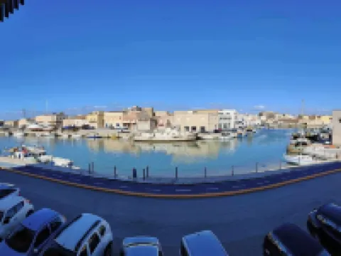 Old Port la Marina - Sole