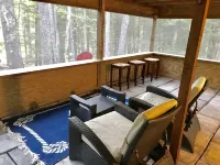 Beautiful 4 Season Lakefront Chalet in the Poconos! Hotels in Lackawaxen Township