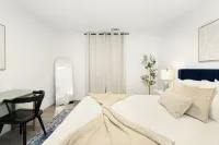 Steps from Aggieville - Fun Manhattan Stay