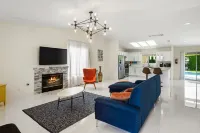 Chill dream house in Palm Springs Pool and SPA with View