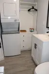 Comfy 1-BR Studio in South Florida Near beach - AC, Washing Machine, Netflix