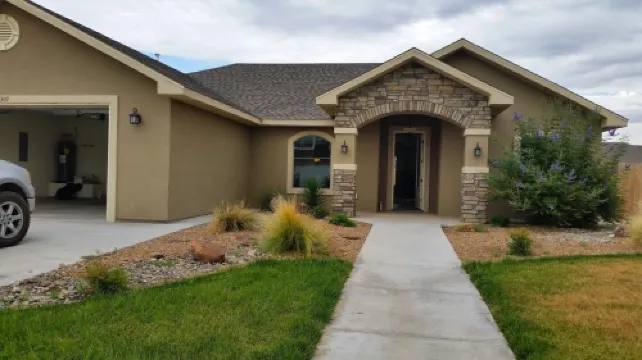 The Coop is a cozy pet friendly home in the heart of Roswell near hospitals