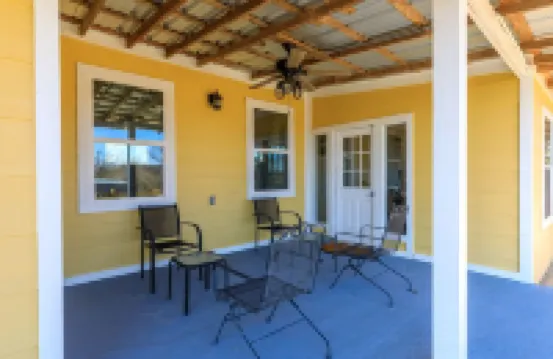 Fire pit and close access to hiking trails.