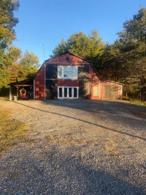 Barndominium in Murphy NC--pet friendly, many activities on property and nearby.