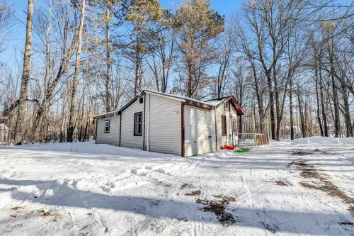 Woodland Retreat I Pet Friendly I Mins to Town