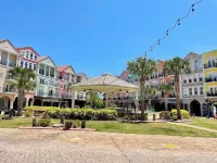 Top Corner Unit-Sleeps 4-European Village-Shops, Food & Bars-5 Minutes to Beach! Hotels near Hammock Gardens Nursery & Florist