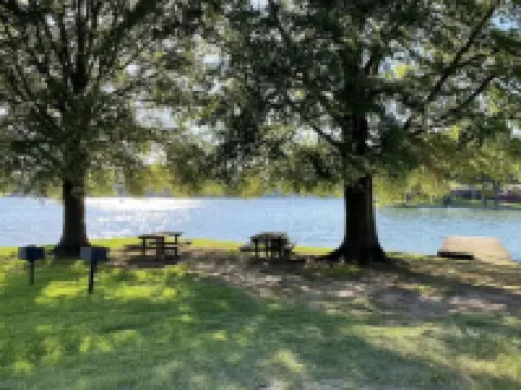 Razorback Red Lakeside Cottage