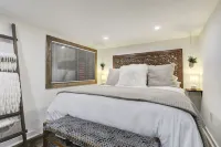 The Zen Den: Where nature's elements come together with modern comfort!
