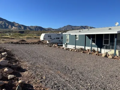 Blue Perch is comfortable and new in the heart of Tonto Basin by Lake Roosevelt.